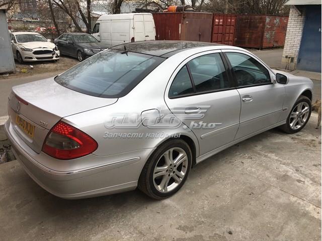 Puerta trasera derecha Mercedes E (W211)