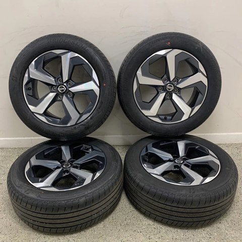 Llantas de aleación NISSAN D03006UA8A