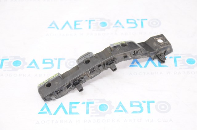 622225NA0A Nissan soporte deparachoques delantero derecho