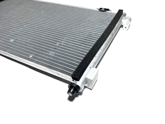 Comprar 1802561180 Geely Condensador de aire acondicionado