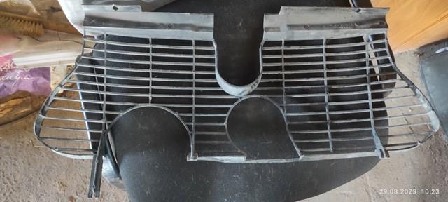 Rejilla de protección Radiador Condensador para Mercedes E (S210)