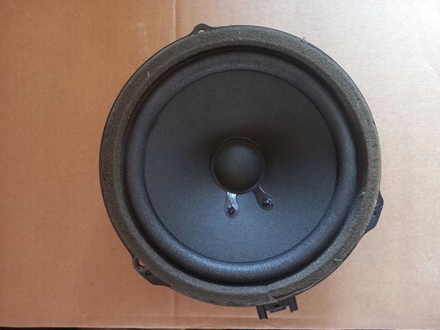 8A6T18808AC Ford Altavoz de la puerta delantera
