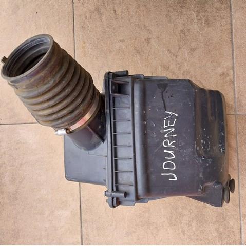 68224901AC Chrysler Carcasa del filtro de aire