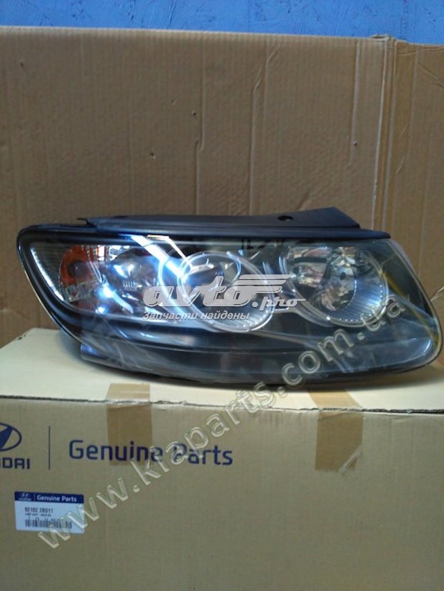 Faro delantero derecho Hyundai/Kia 921022B011