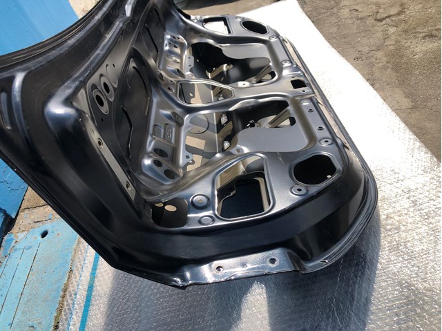 Comprar 6440102A31 Toyota Tapa maletero