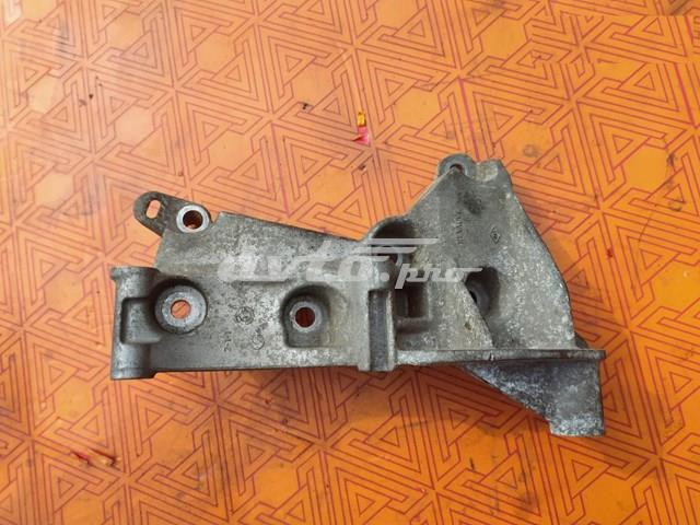 8200663057 Renault (RVI) soporte alternador