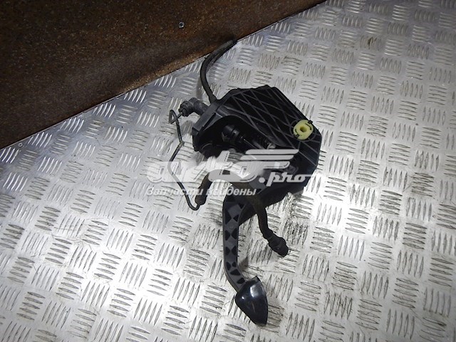 Pedal embrague Volkswagen Polo V RUS (602, 604, 612, 614)