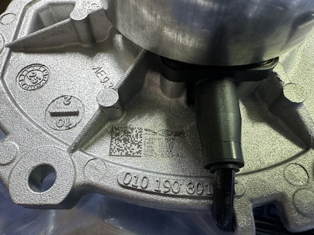 Bombeadora de agua Land Rover 122123458 precio, desde 194,52 EUR