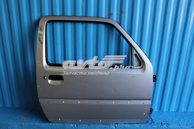 Puerta delantera derecha 6800181A11000 Suzuki