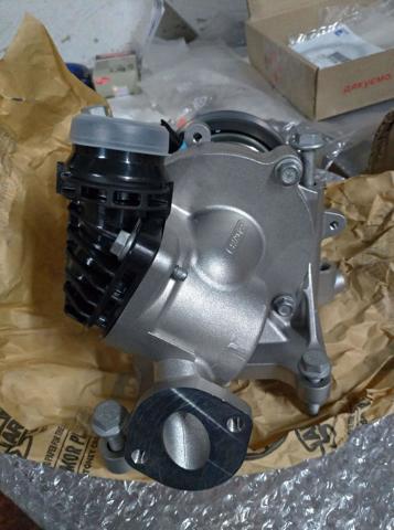 55502819 General Motors Bomba refrigerante coche