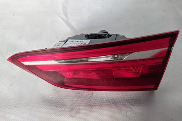 7350696 BMW Piloto trasero interior derecho