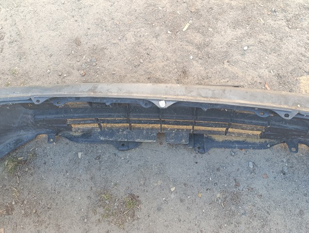 Parachoques delantero Toyota Starlet 3 (P8)