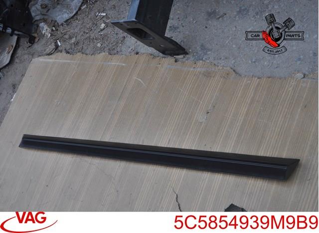 5C5854939M9B9 VAG Moldura de la puerta delantera izquierda