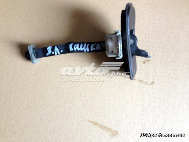 Asegurador puerta trasera NISSAN 82430JD000