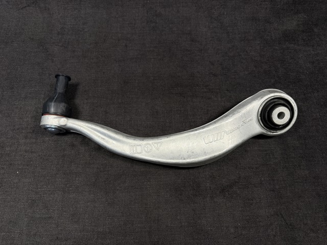 Brazo inferior derecho de la suspensión delantera BMW 31108095654 precio, desde 86,46 EUR