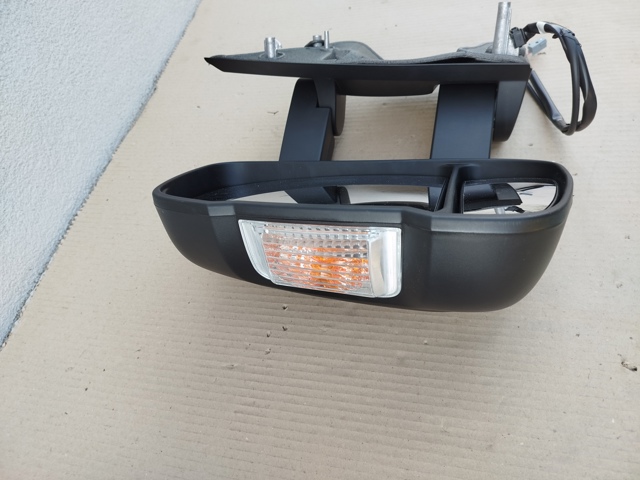 Espejo de retrovisor izquierdo 1685330080 Peugeot/Citroen
