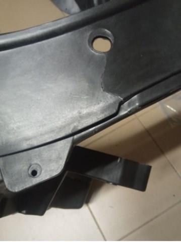 Soporte de radiador 95D1041 Polcar