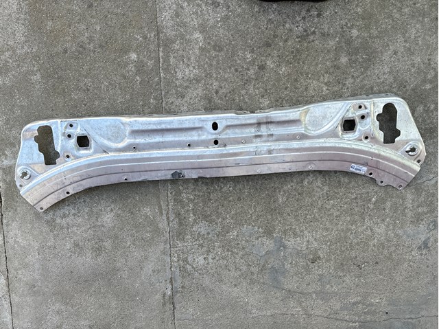 A2056204201 Mercedes Cubierta superior del panel frontal (soporte del radiador)