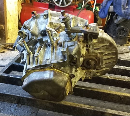 20UM16 Peugeot/Citroen Transimisión manual