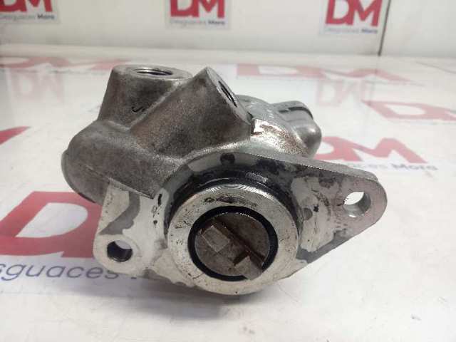 Bomba de dirección asistida  Iveco 7682955142 precio, desde 122,46 EUR