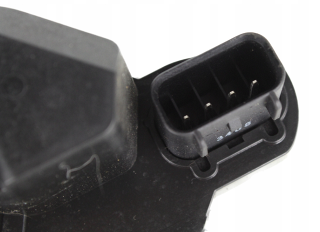 Comprar 8V4AS26413GA Ford Cerradura de puerta trasera izquierda