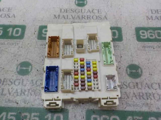 Caja reles Ford 2443670