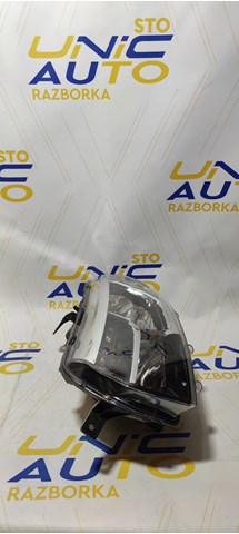 Faro izquierdo 260608143R Renault (RVI)