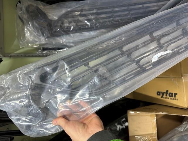 9816027880 Peugeot/Citroen Rejilla de ventilación, parachoques delantero, central