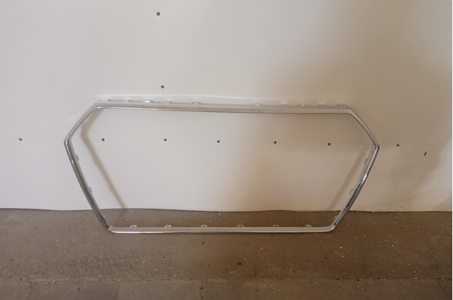 Rejilla delantera VAG 8W0853651A3FZ precio, desde 500,18 EUR