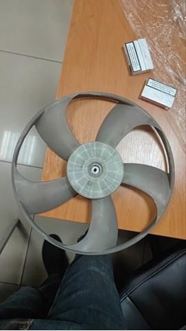 1636138070 Toyota rodete ventilador, refrigeración de motor izquierdo