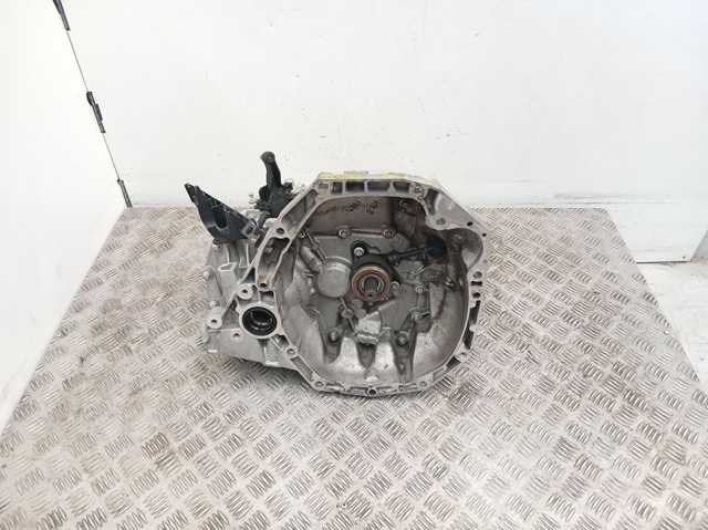 Caja de cambios manual Renault (RVI) JR5368