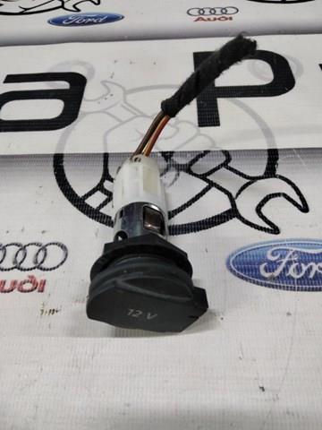 Base Encendedor De Cigarrillo VAG 8E0919309