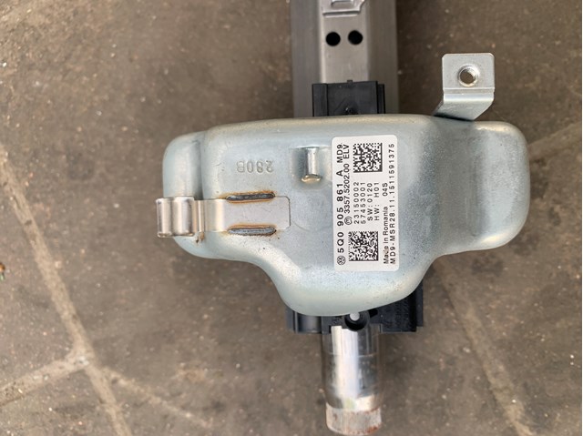  Módulo electrónico de la columna de dirección Skoda Octavia 