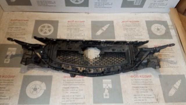 Comprar KB8B50710J Mazda Rejilla frontal