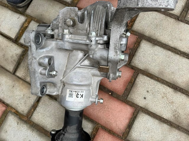 KN0327500 Mazda Caja de transferencia
