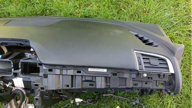 GMG56035002 Mazda Salpicadero