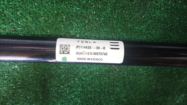 114438100B Tesla Motors estabilizador delantero