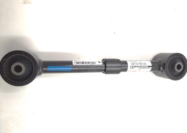 4871060140 Toyota Brazo longitudinal superior derecho de la suspensión trasera