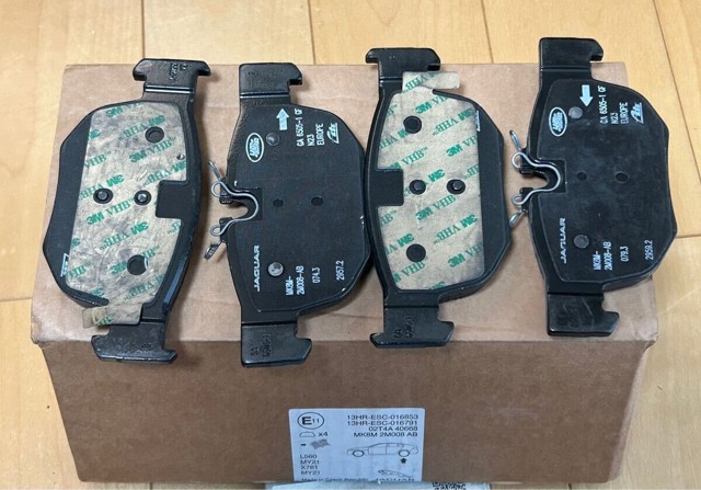 Pastillas de freno traseras LR122689 Land Rover