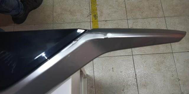 Comprar 7680142240 Toyota Moldura de tapa de maletero