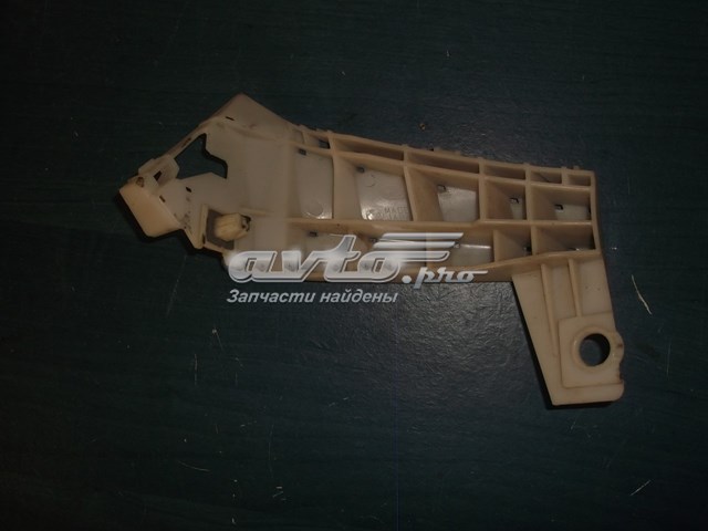 57707SC060 Subaru soporte de parachoques trasero derecho