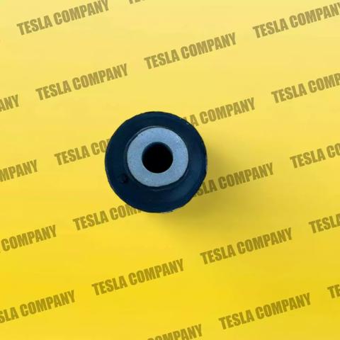 102742600C Tesla Motors