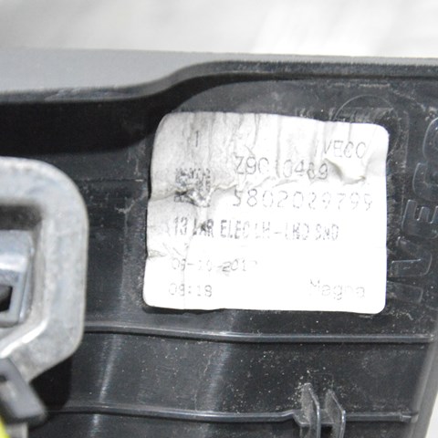 Retrovisor izquierdo VAG 5802029799
