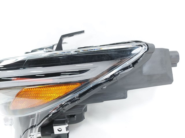 Faros delanteros Mazda KPF151041C