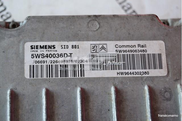 9649627780 Peugeot/Citroen Caja de relés y fusibles
