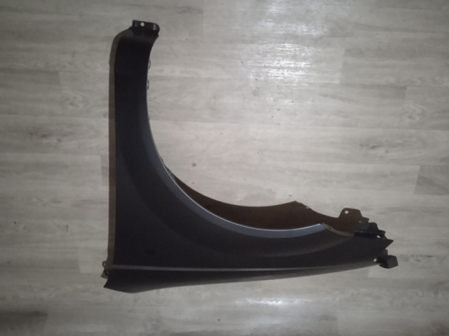 Aleta delantera izquierda Elit KH1119311 precio, desde 64,46 EUR