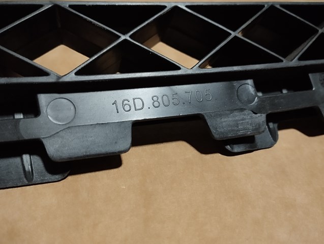 Guía del parachoques delantero FPS FP7435942 precio, desde 18,64 EUR