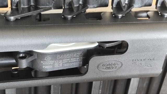 Persiana del radiador Land Rover LR102691