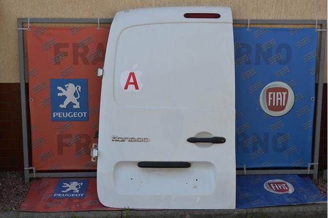 Puerta trasera izquierda Renault Kangoo II