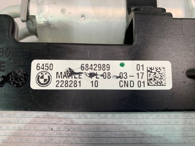 Condensador BMW 6842989